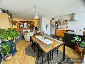 Photo 8- click for photo gallery